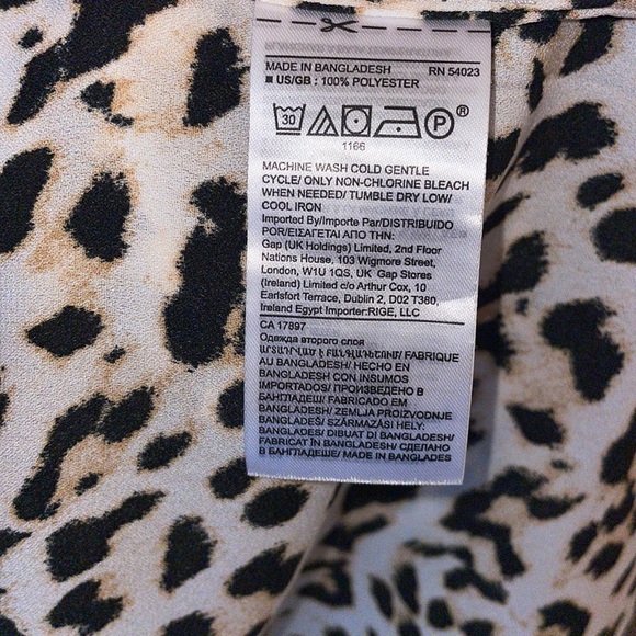 Banana republic blouse, size medium - Picture 6 of 6